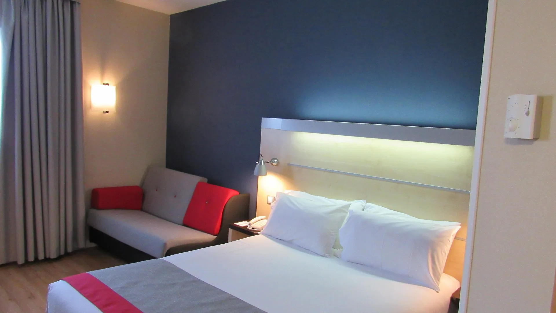 Holiday Inn Express Barcelona City 22@ By Ihg