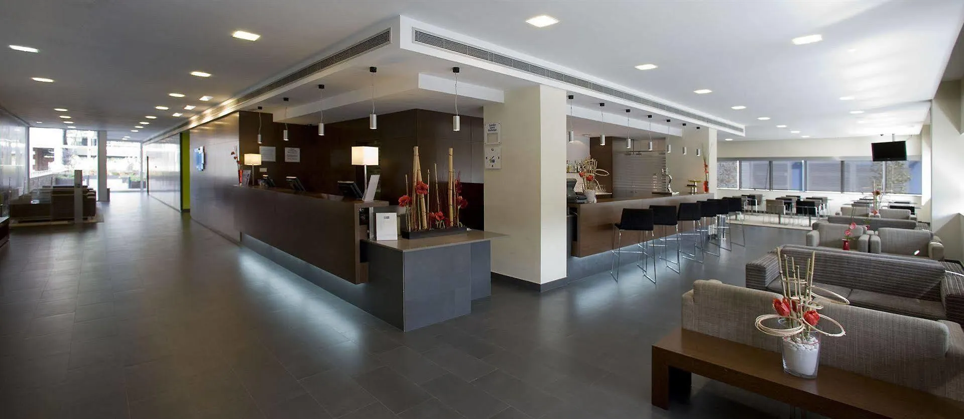 Holiday Inn Express Barcelona City 22@ By Ihg 3*,  ספרד